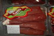 همکاری دامپزشکی قزوین و بهزیستی در بسته بندی و نظارت بهداشتی بر گوشتهای اهدایی 